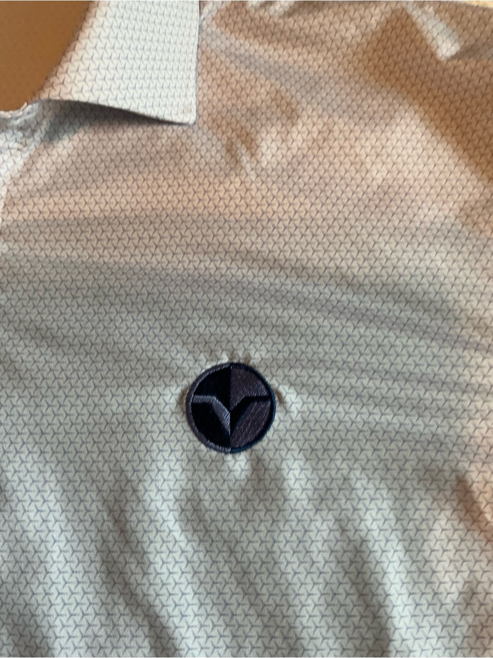Holderness & Bourne men’s Polo with Subtle Geo Texture and Chest Emblem size lg - Picture 4 of 4